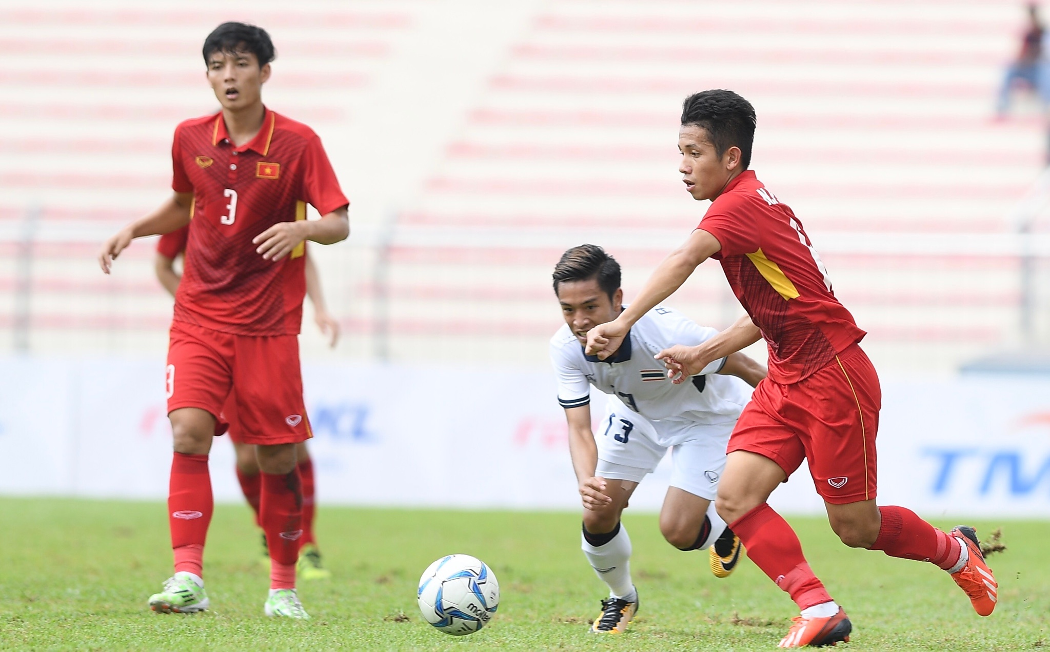 Viet Nam thua Thai Lan Sea games 29 anh 15