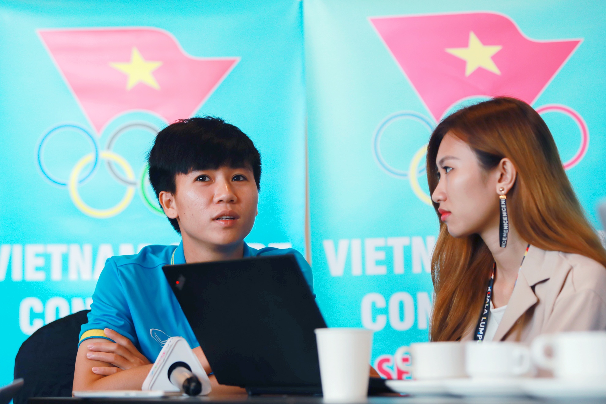 Qua bong vang bong da nu Tuyet Dung: 'Em chua muon lap gia dinh' hinh anh