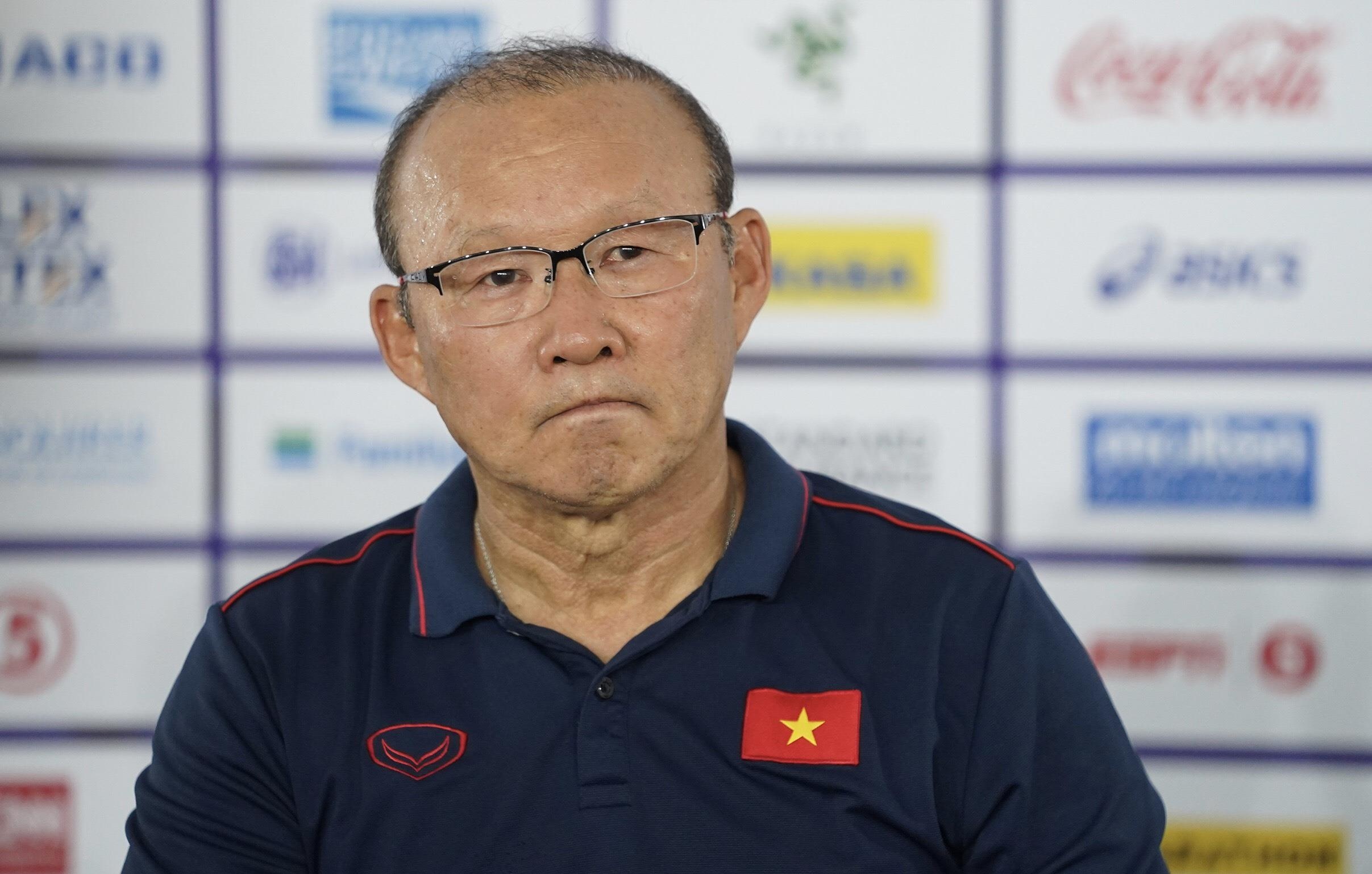 Tuong thuat hop bao sau tran dau Viet Nam - Indonesia hinh anh