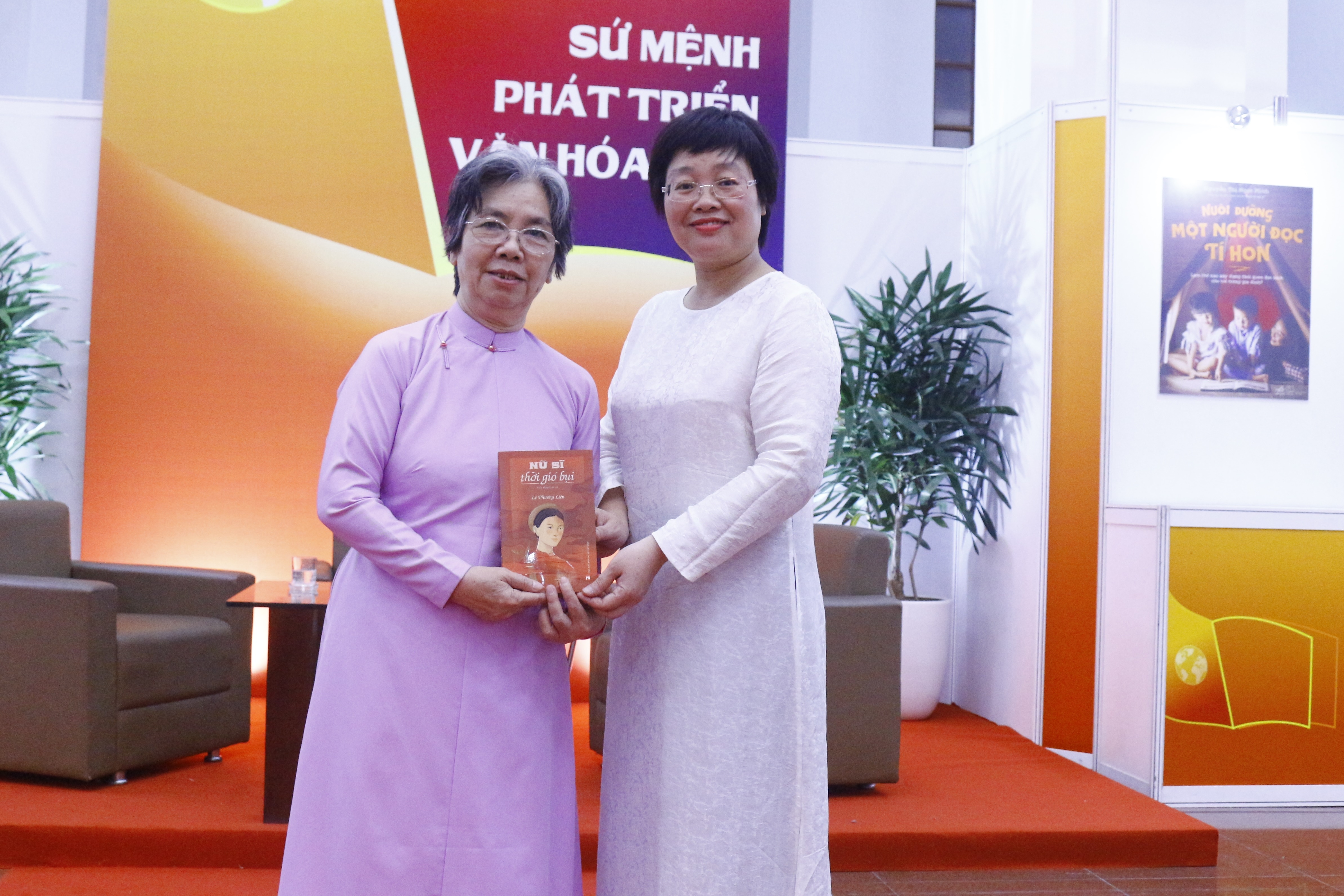 Nu si thoi gio bui anh 2