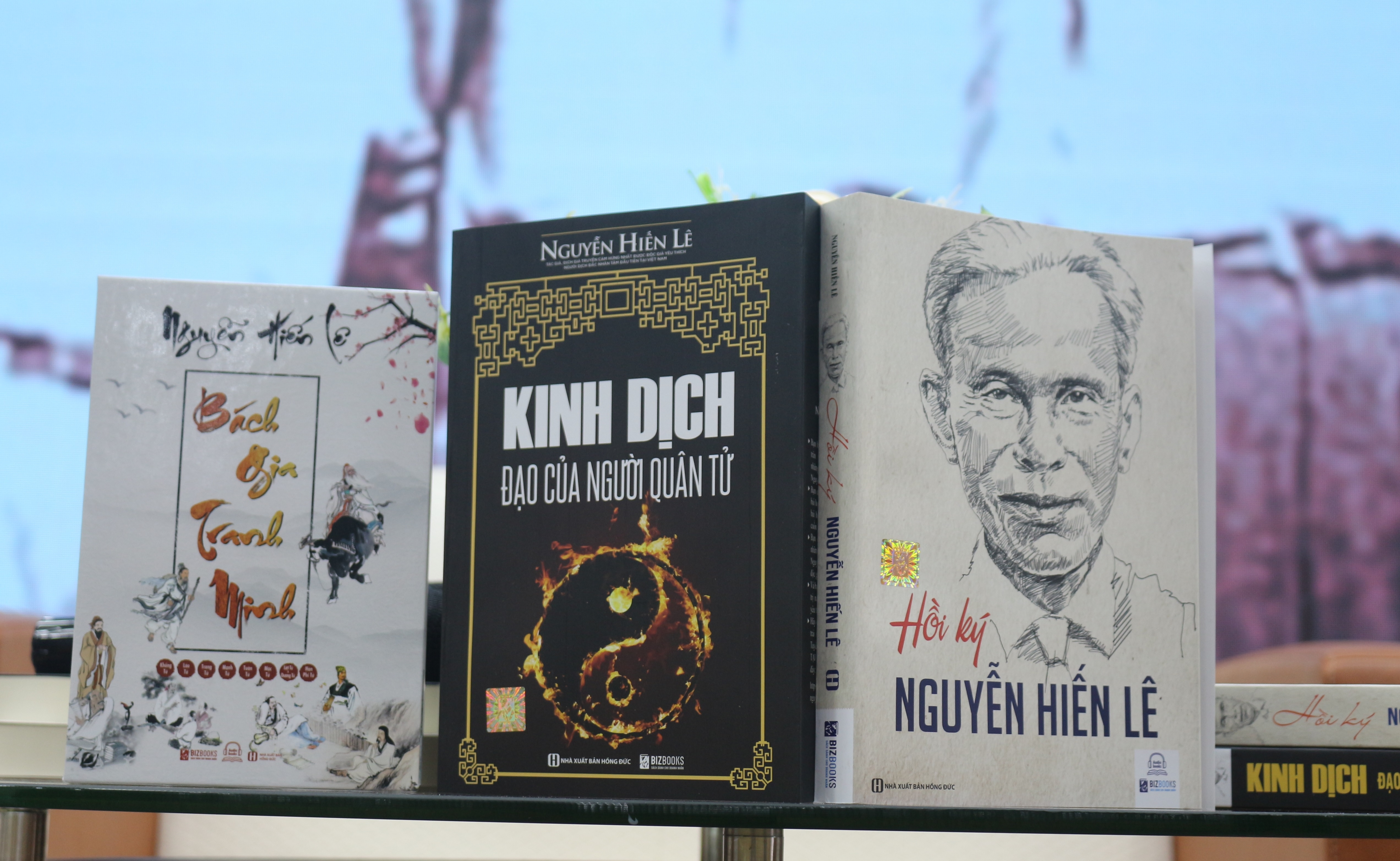 Nhung cuon sach dang chu y cua Nguyen Hien Le hinh anh