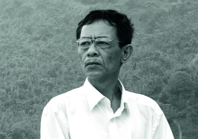 Nha tho Hoang Nhuan Cam qua doi hinh anh