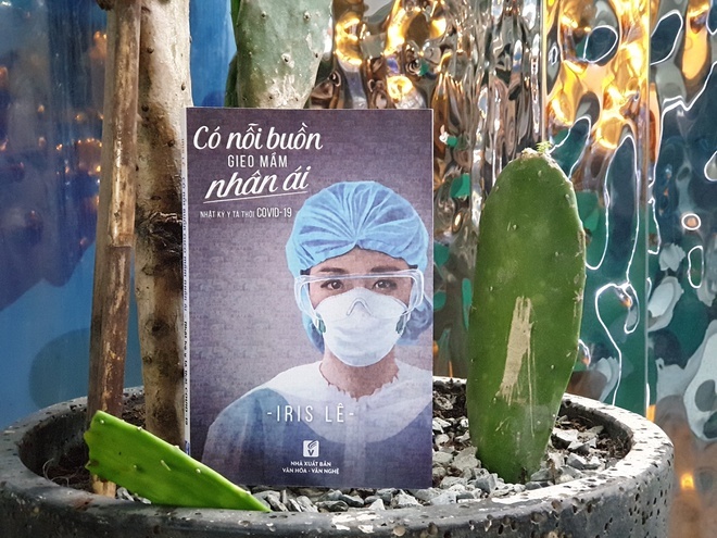 Nha van viet sach chong dich anh 3