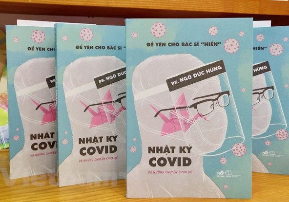 Nha van Nguyen Quang Thieu: 'Sach giup ta vung tin di qua mua dich' hinh anh