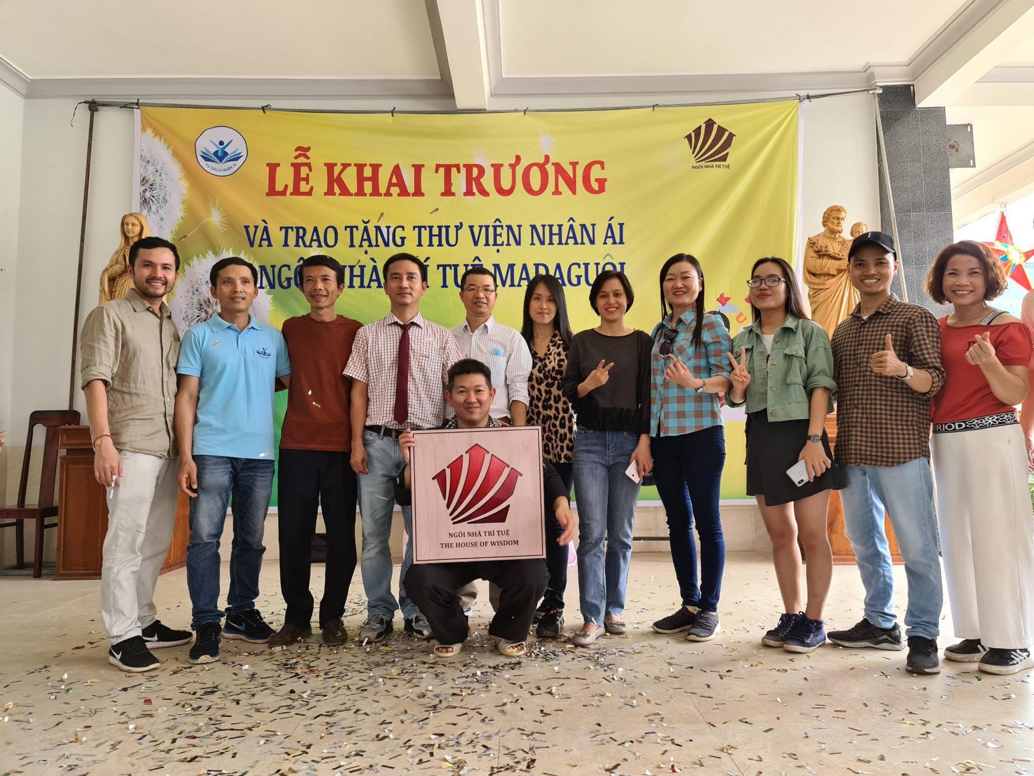 ky luc doc sach anh 3