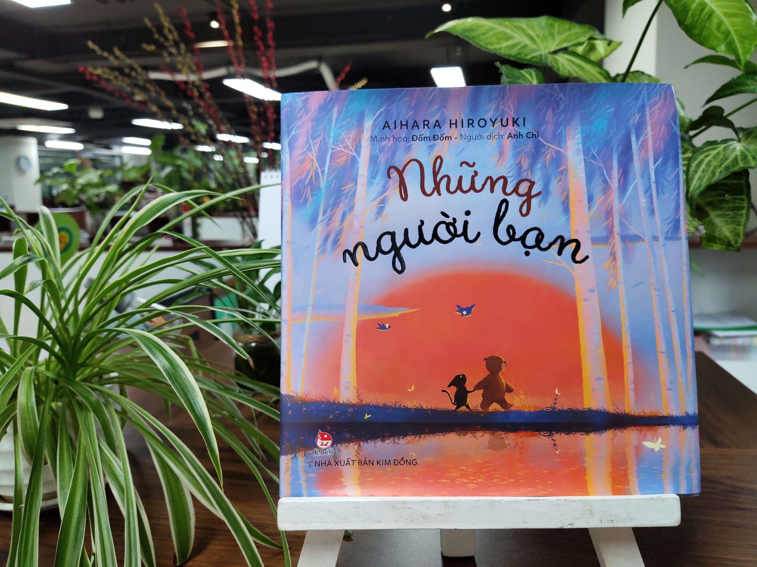 ‘Nhung nguoi ban’ den voi doc gia Nhat Ban hinh anh