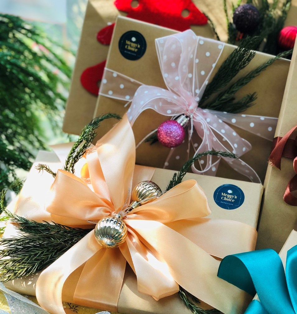 tang sach dip Giang sinh anh 2