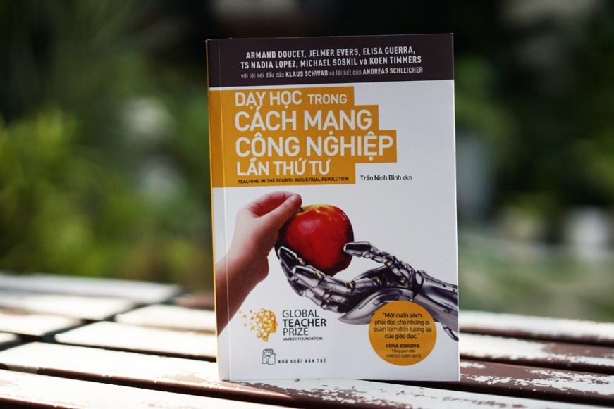 Nhung cuon sach cho ngay Nha giao Viet Nam hinh anh