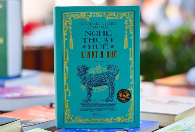 Sach ve Viet Nam anh 3