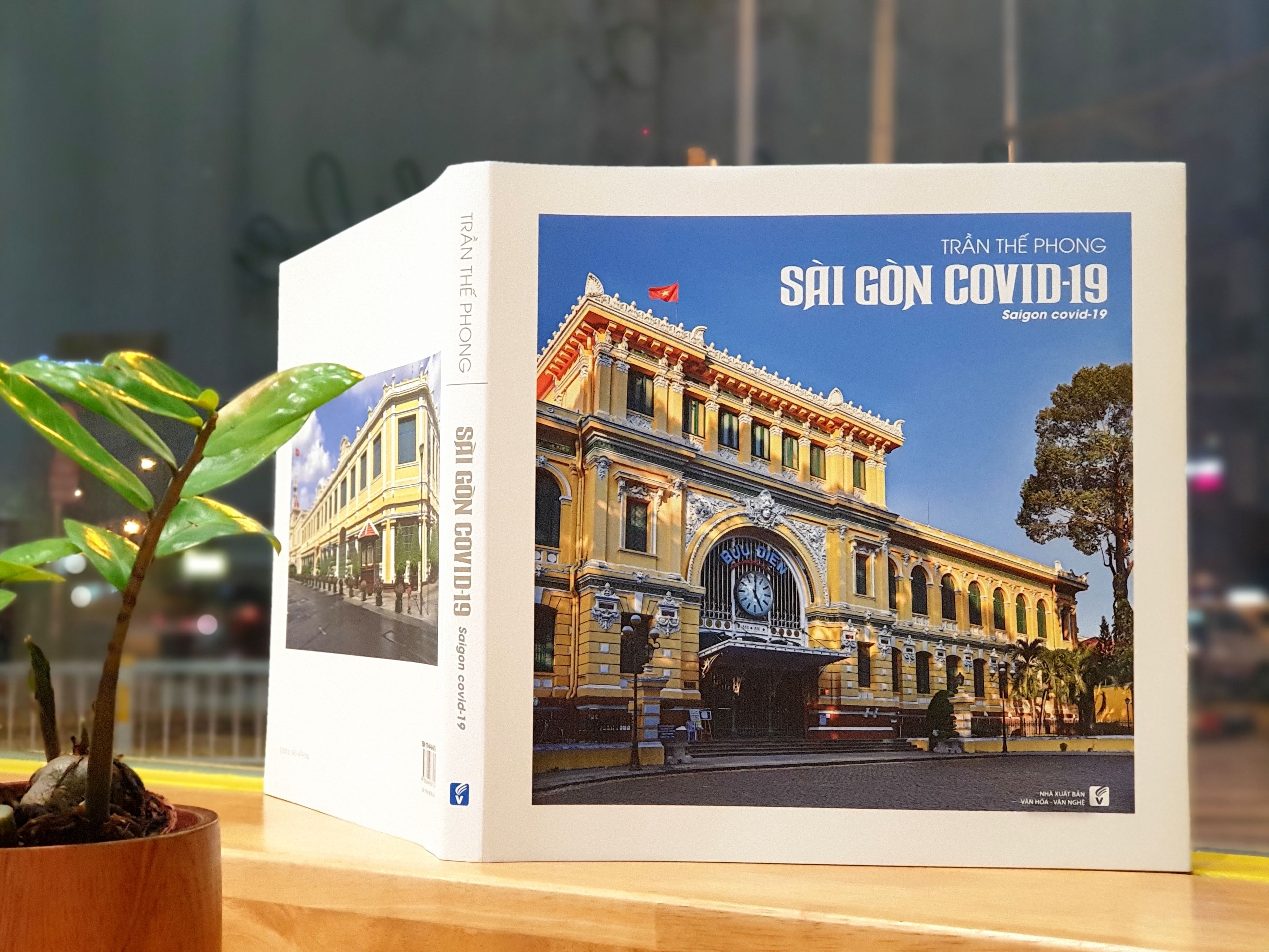 Nhung cuon sach doat giai thuong thong tin doi ngoai hinh anh