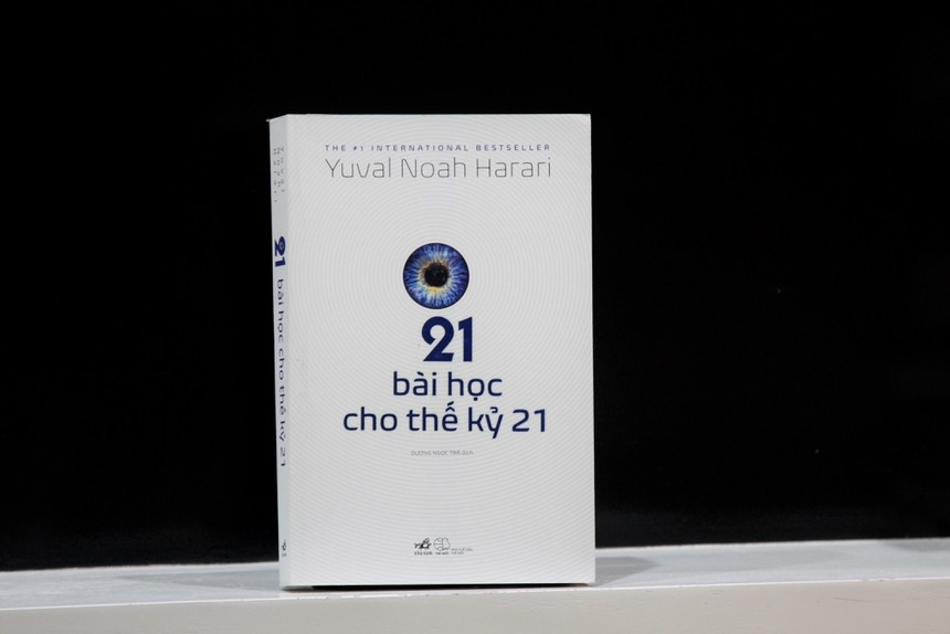 Nhung cuon sach dua ra du bao ve tuong lai hinh anh