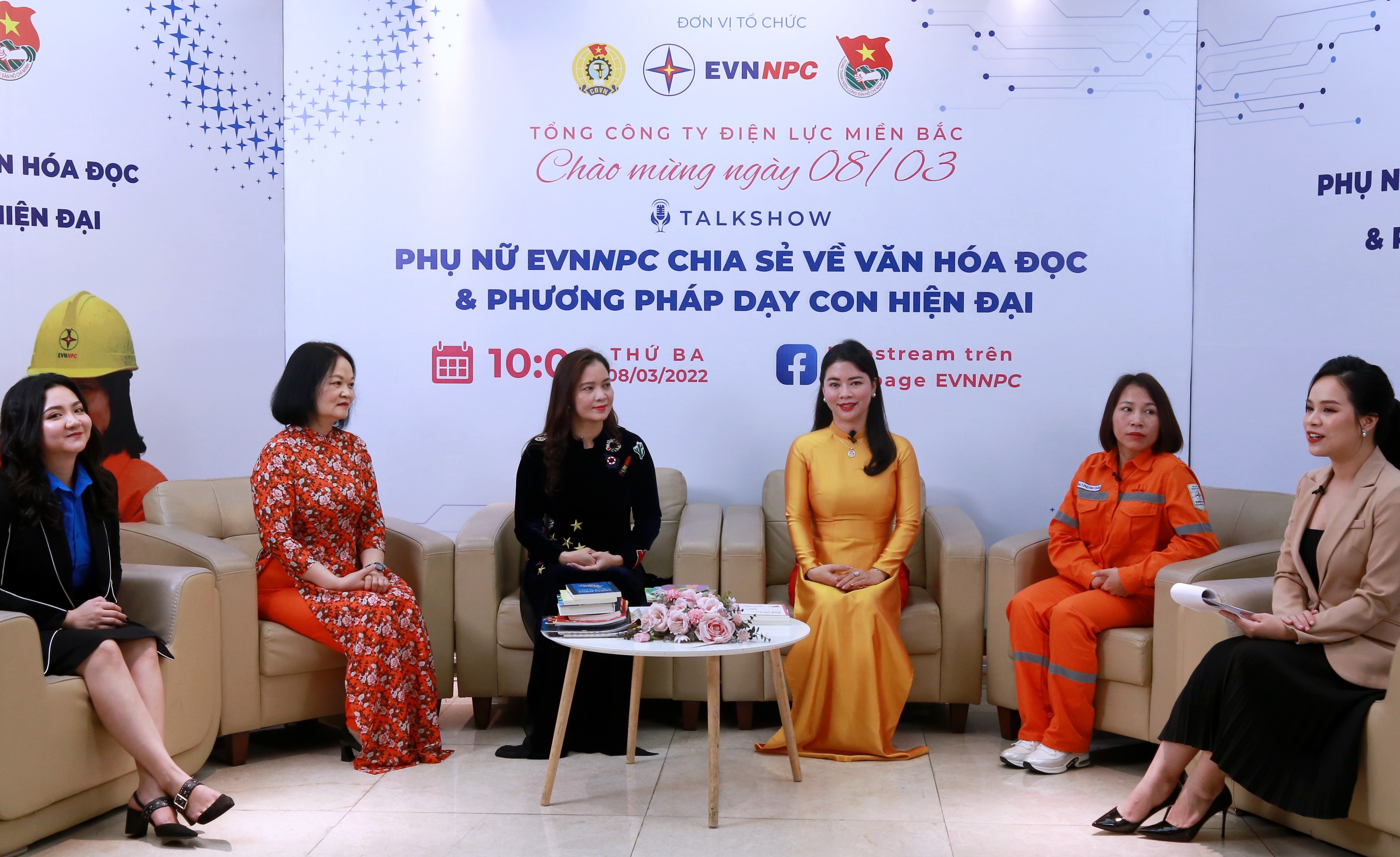 phu nu voi van hoa doc anh 1