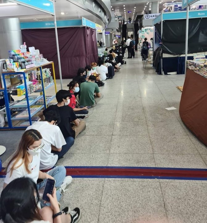 Hoi sach Bangkok anh 1