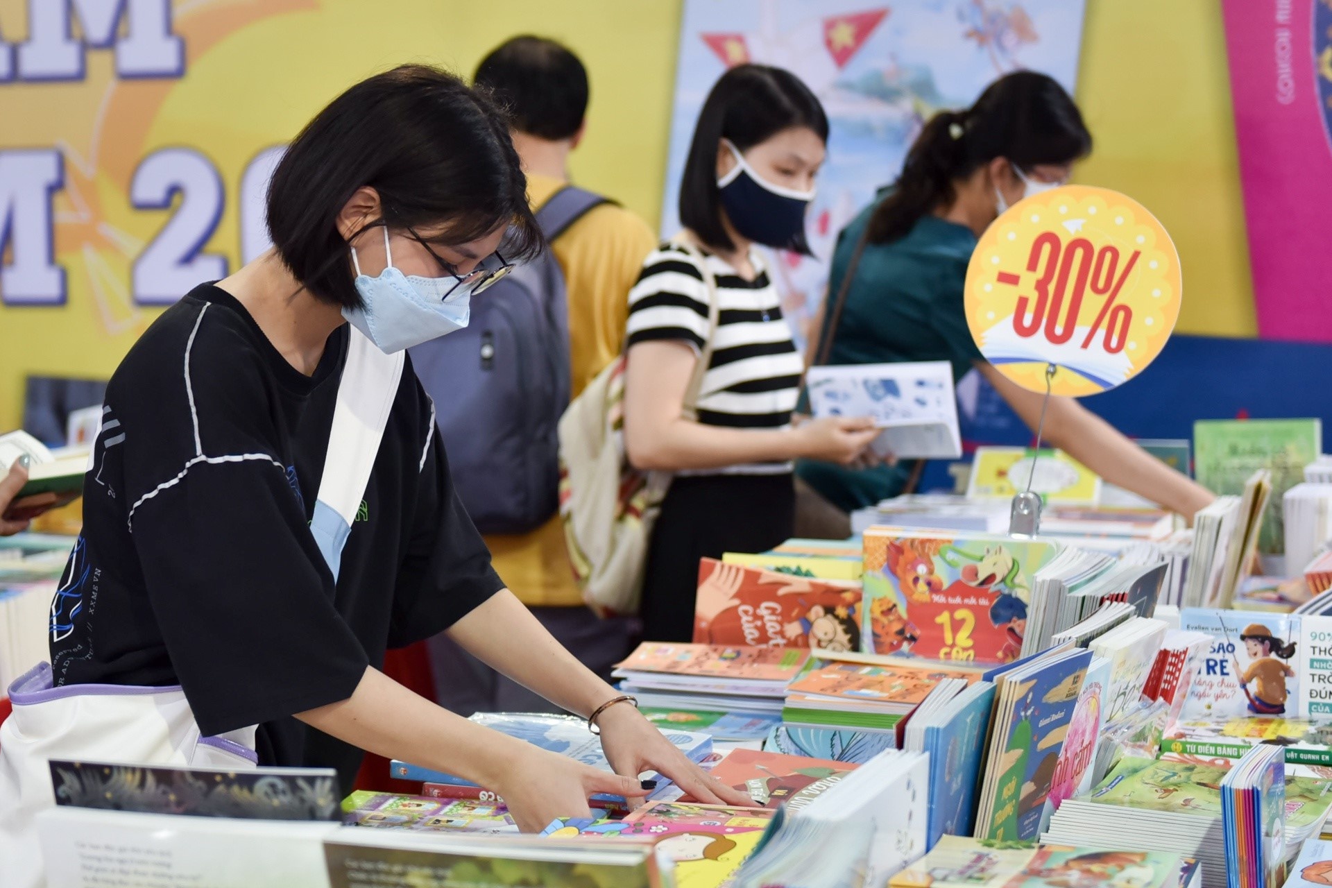 Khong khi hoi sach tren ca nuoc hinh anh