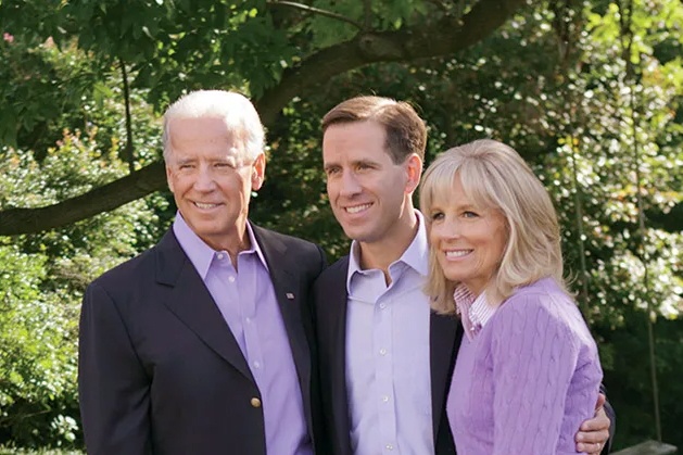 Chuyen di y nghia cua gia dinh ong Joe Biden hinh anh