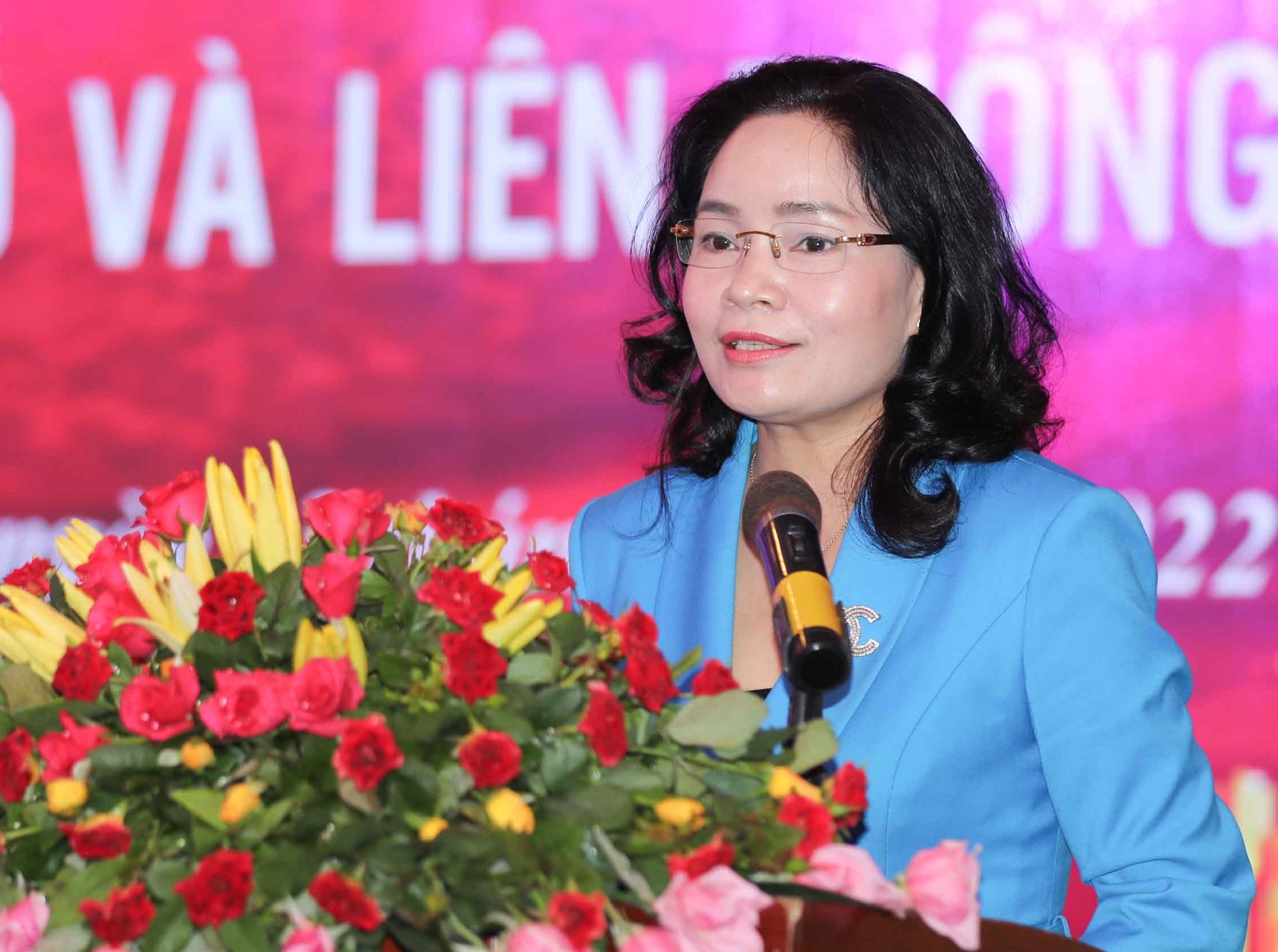 chuyen doi so trong thu vien anh 1