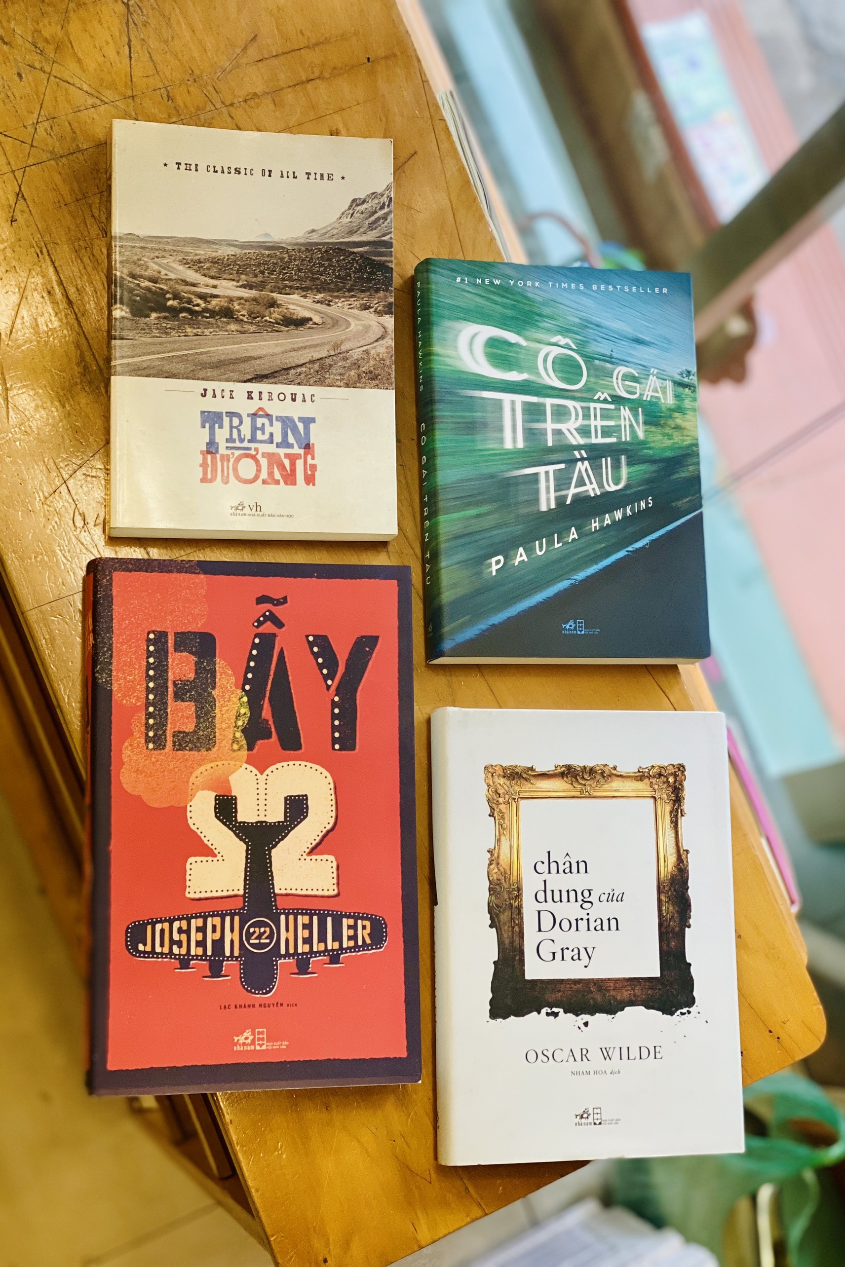 bien tap vien sach van hoc anh 3