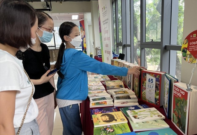 Thieu vang the gioi gia tuong trong van hoc thieu nhi hinh anh