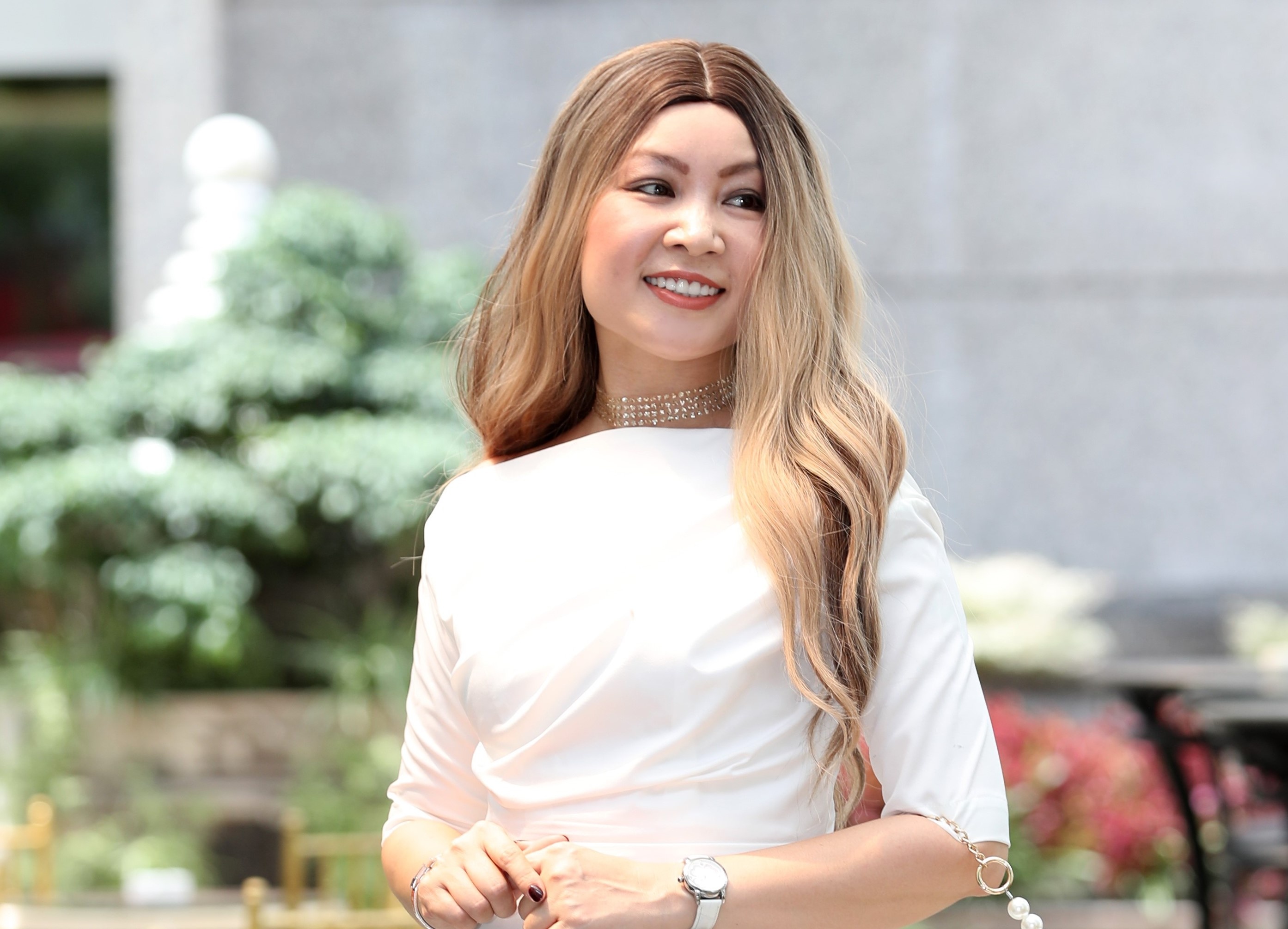 Nha van Di Li: ‘Viet deu tay mang lai cho toi thu nhap deu dan’ hinh anh