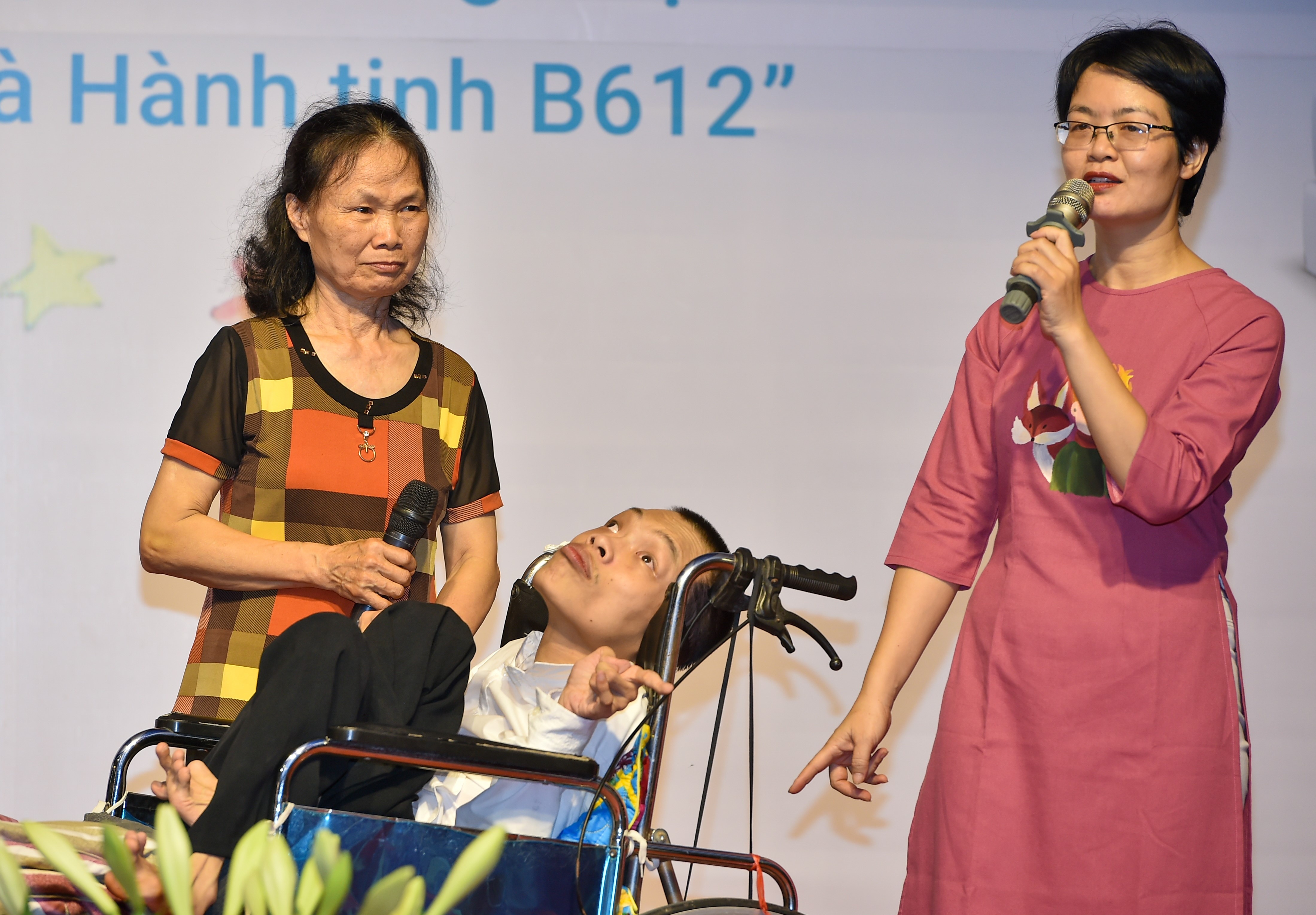 Ngay hoi van hoa doc anh 1