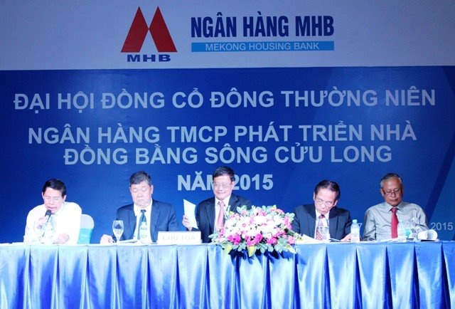 Lanh dao ngan hang MHB gay thiet hai hang tram ty dong hinh anh