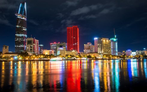 Buc tranh sang mau nen kinh te Viet Nam tren bao nuoc ngoai hinh anh