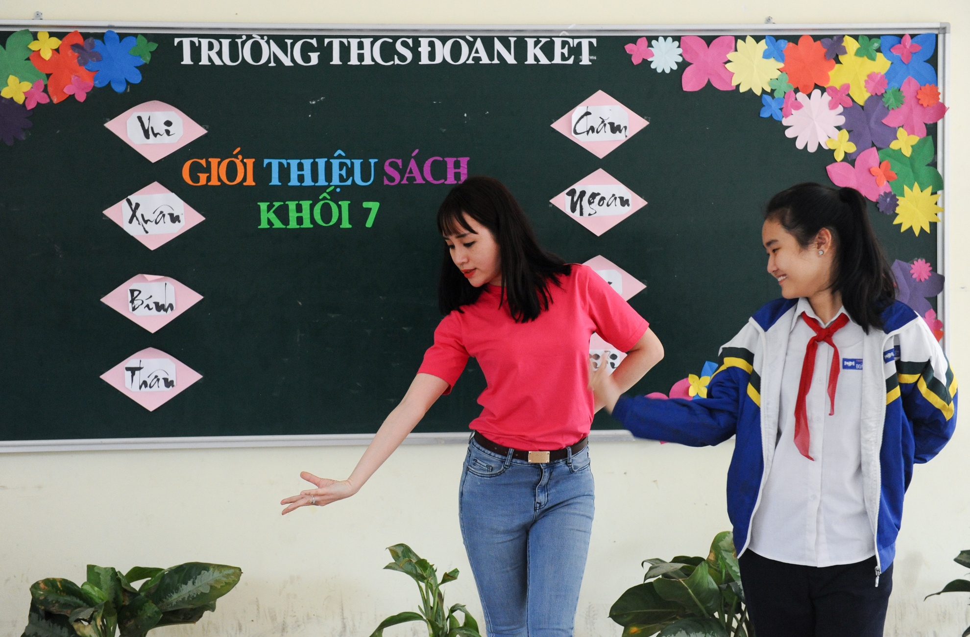 co giao du bao thoi tiet anh 5