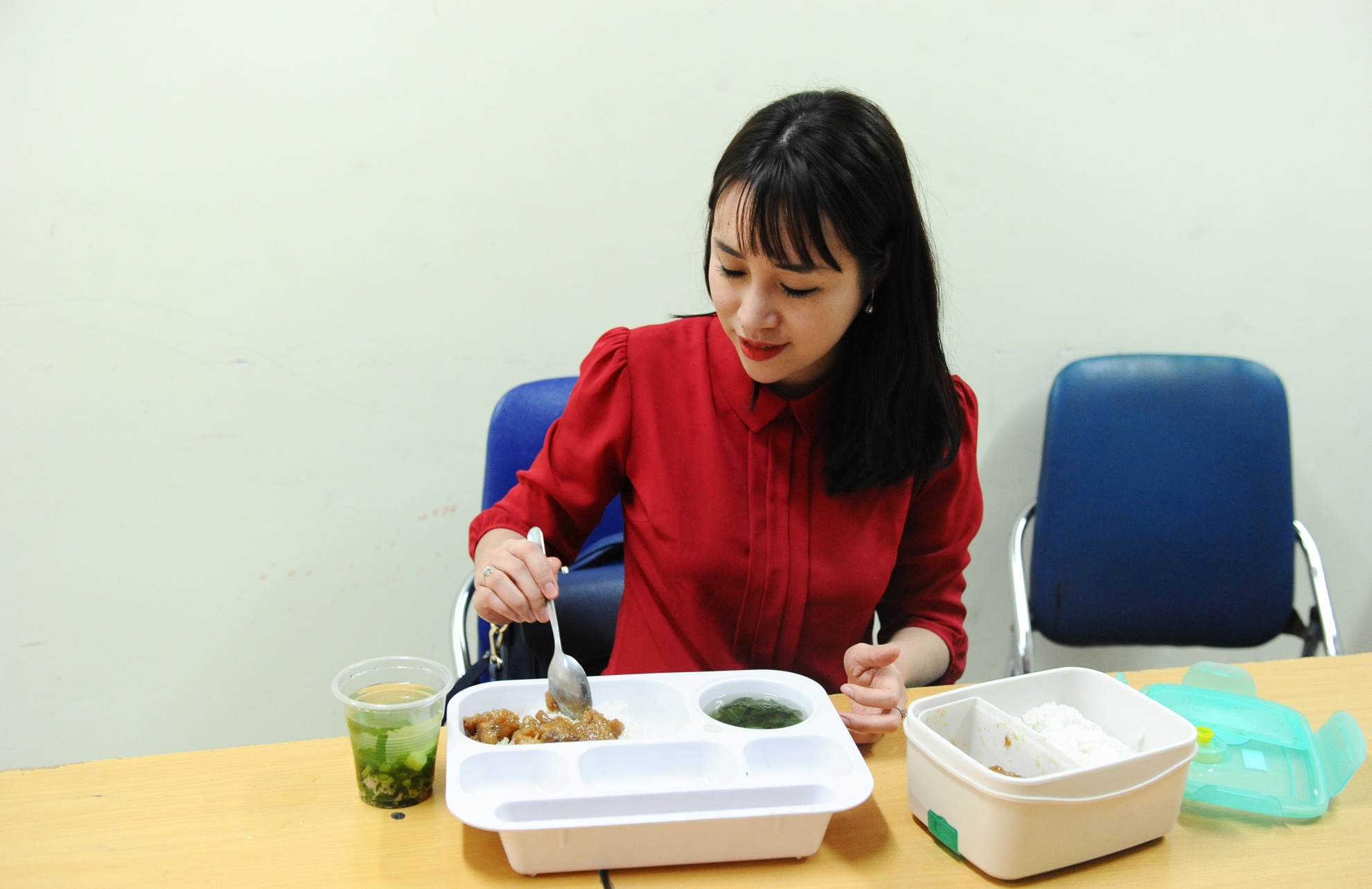 co giao du bao thoi tiet anh 6