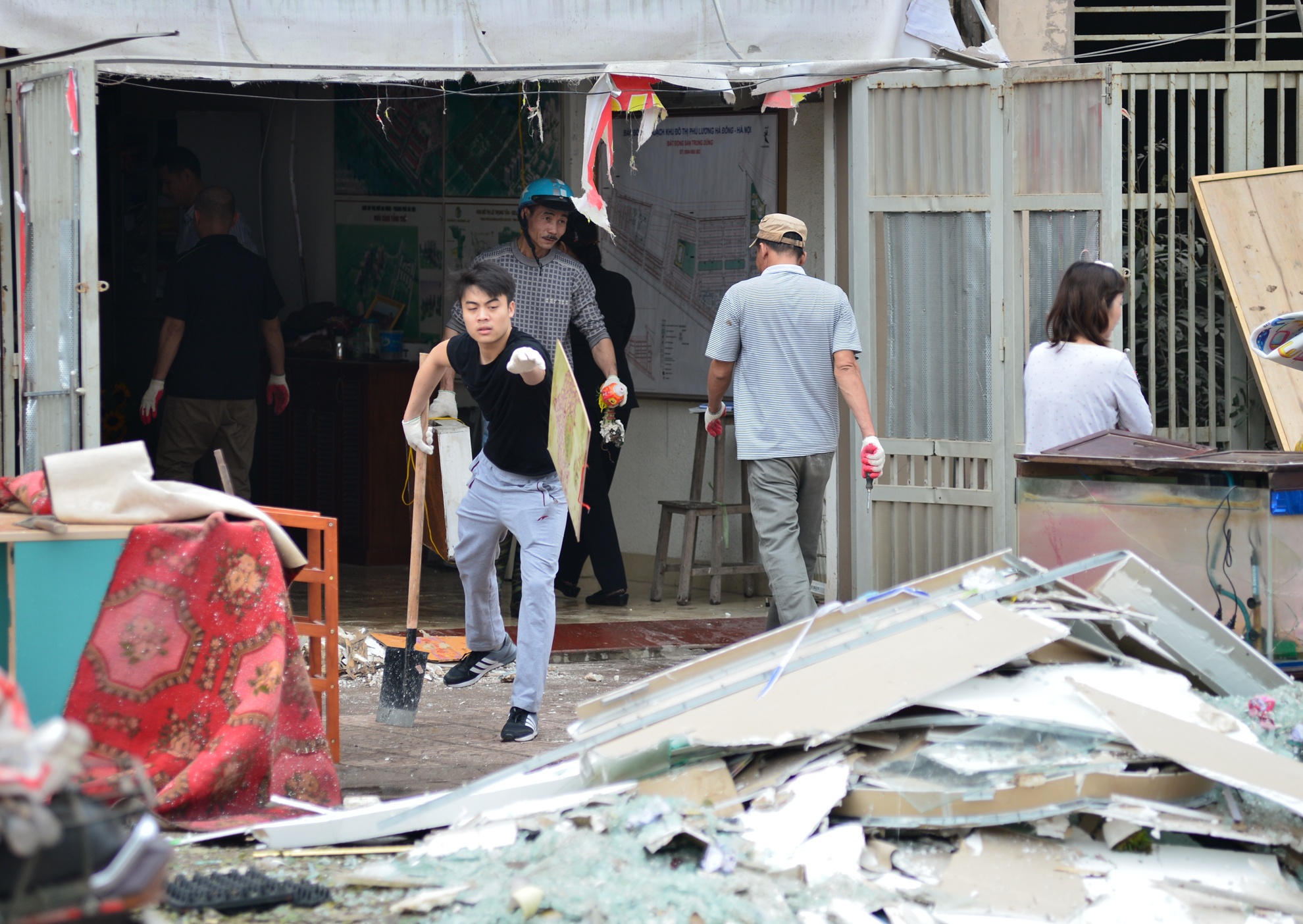 vu no o ha dong anh 13