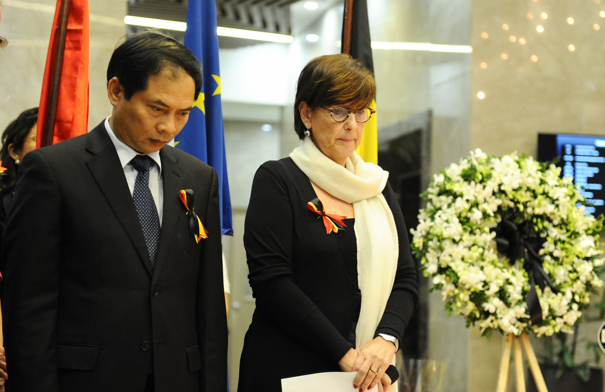 danh bom khung bo o Bi anh 4