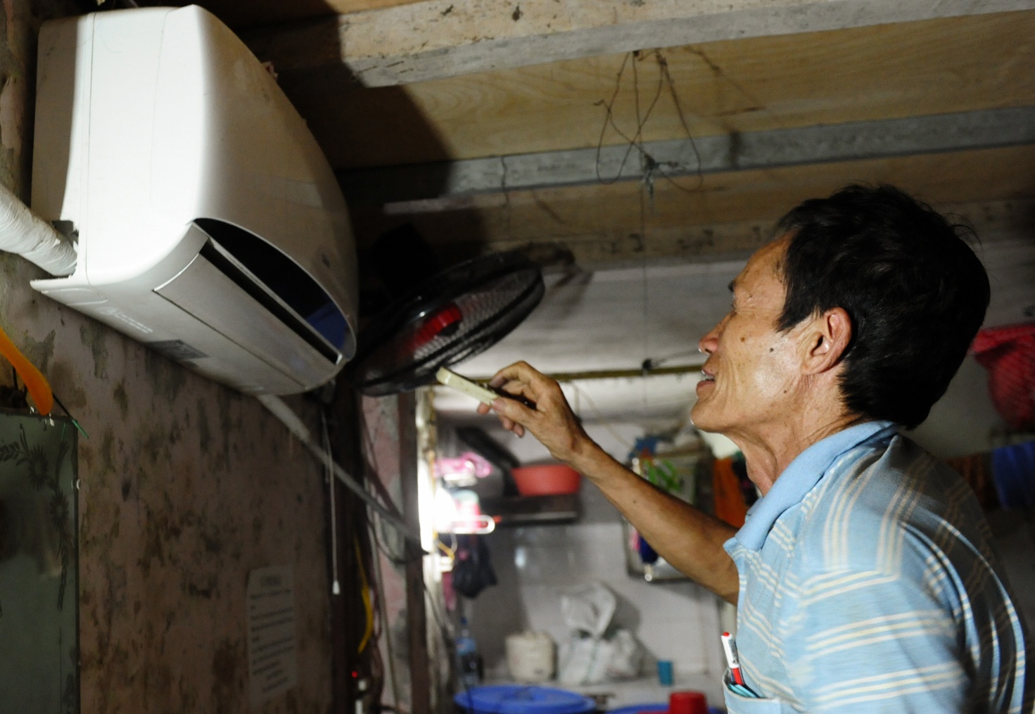 Phong tro dieu hoa gia 15.000 dong o Ha Noi hinh anh