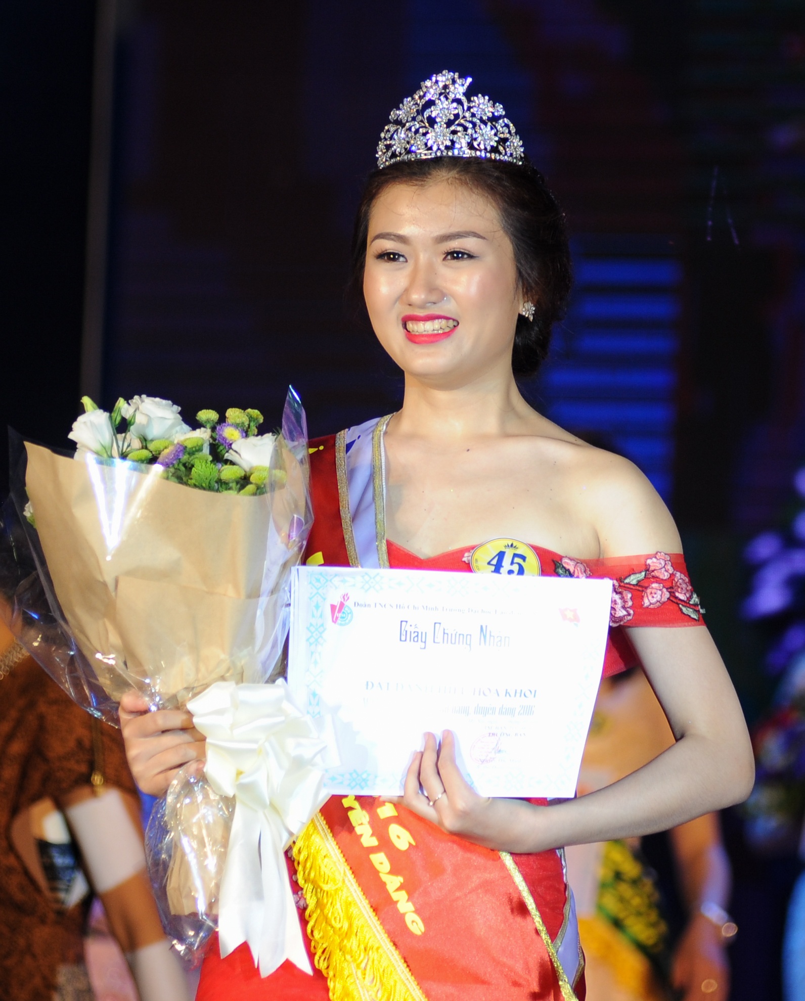 Hoa khoi dai hoc Lao dong xa hoi anh 15