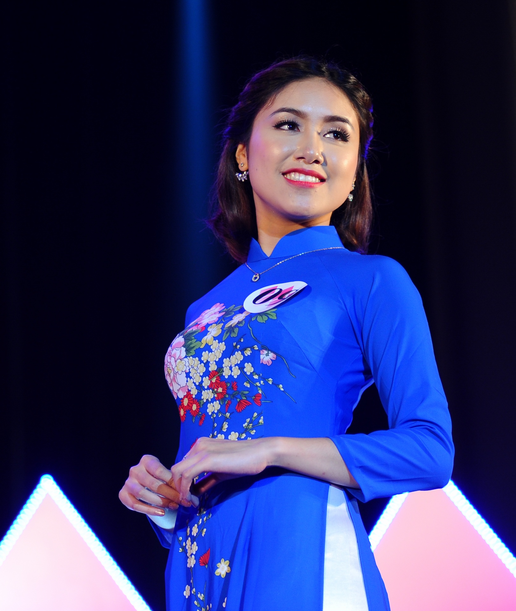 Hoa khôi đại học Xây dựng ảnh 3 Hoa khoi dai hoc Xay dung anh 3