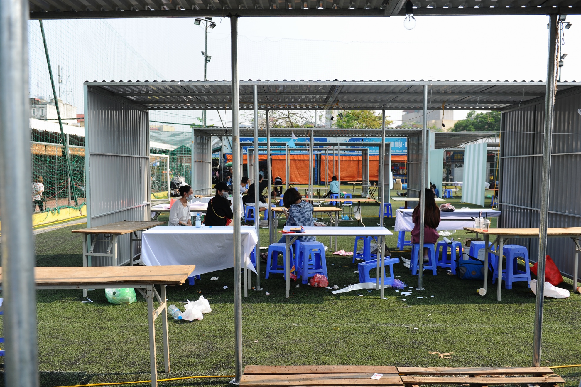 Hội chợ container đóng cửa ảnh 1 Hoi cho container dong cua anh 1