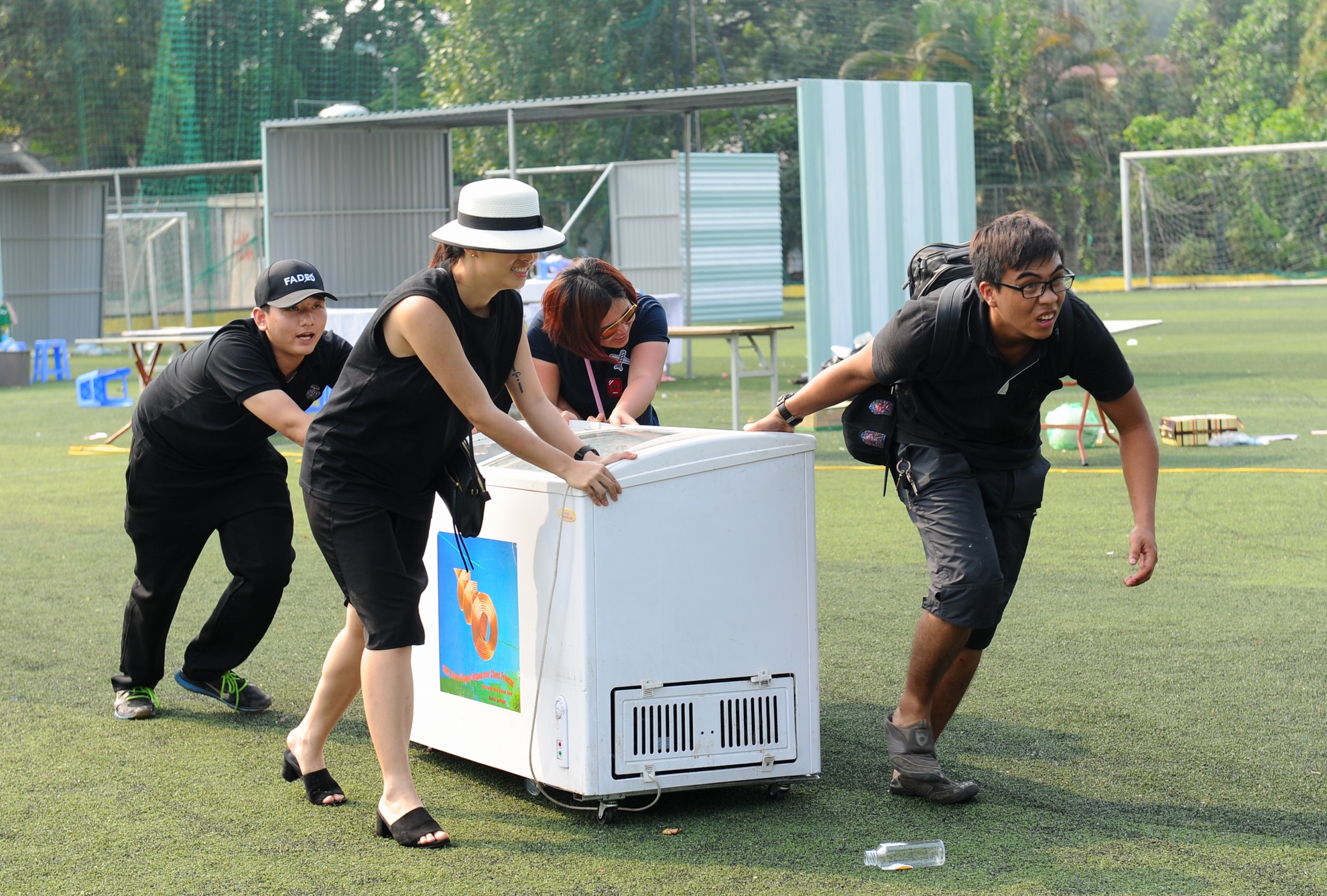 Hội chợ container đóng cửa ảnh 7 Hoi cho container dong cua anh 7