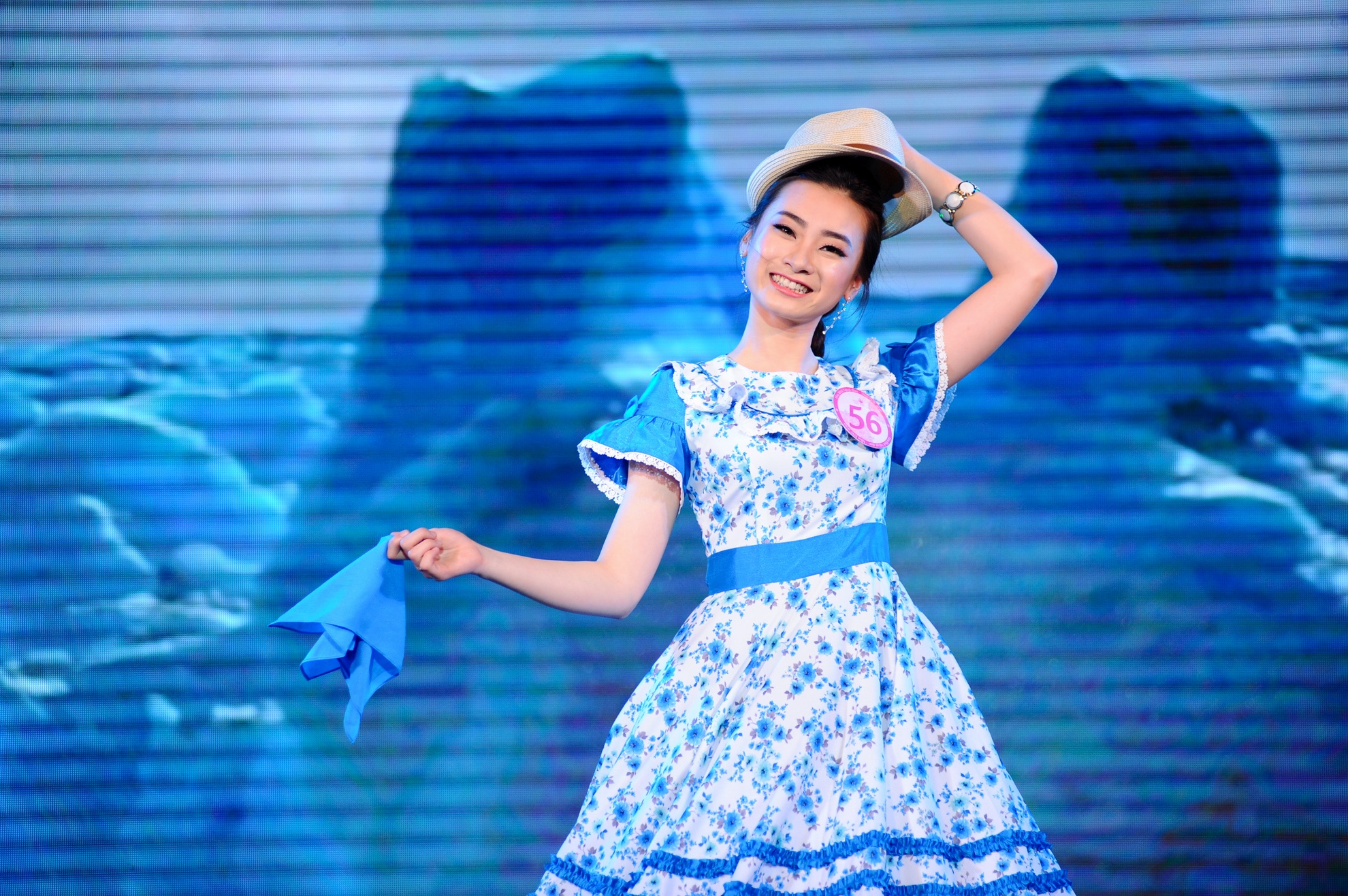 Hoa khôi Ngoại giao ảnh 5 Hoa khoi Ngoai giao anh 5