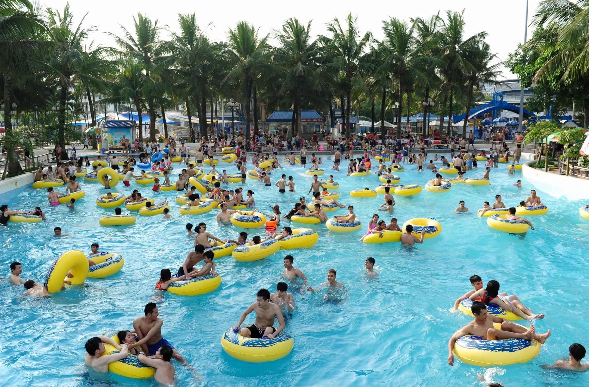 công viên nước ngày nghỉ lễ ảnh 3 cong vien nuoc ngay nghi le anh 3