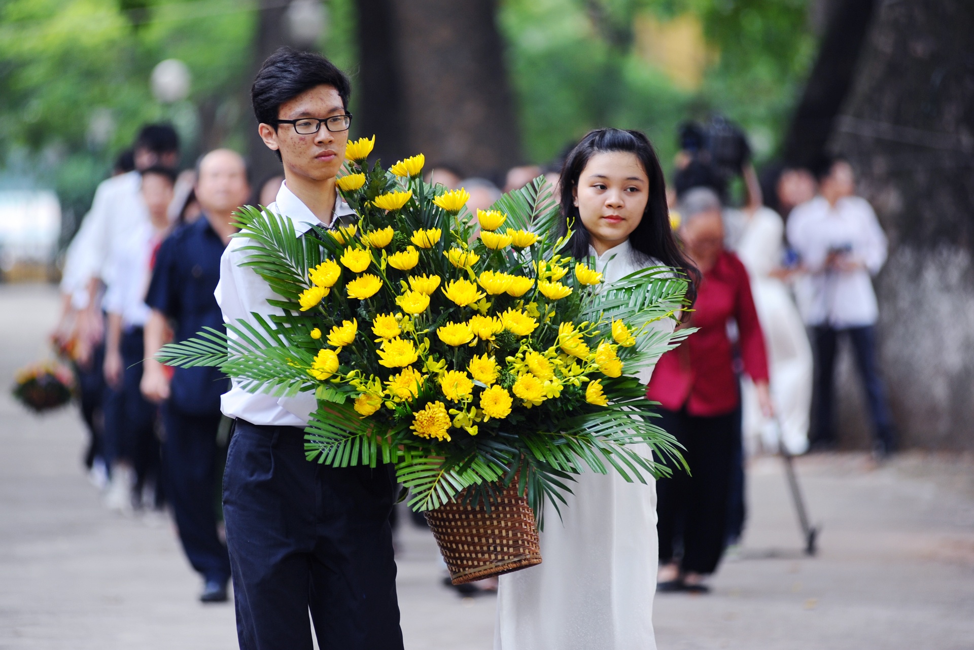 nu sinh chia tay tuoi hoc tro anh 1