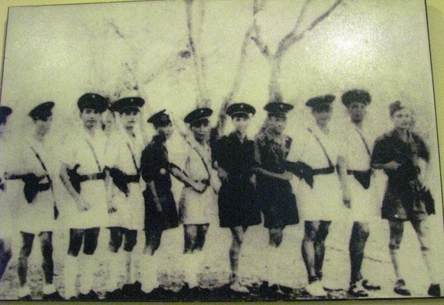 Trang phuc cong an nhan dan anh 2