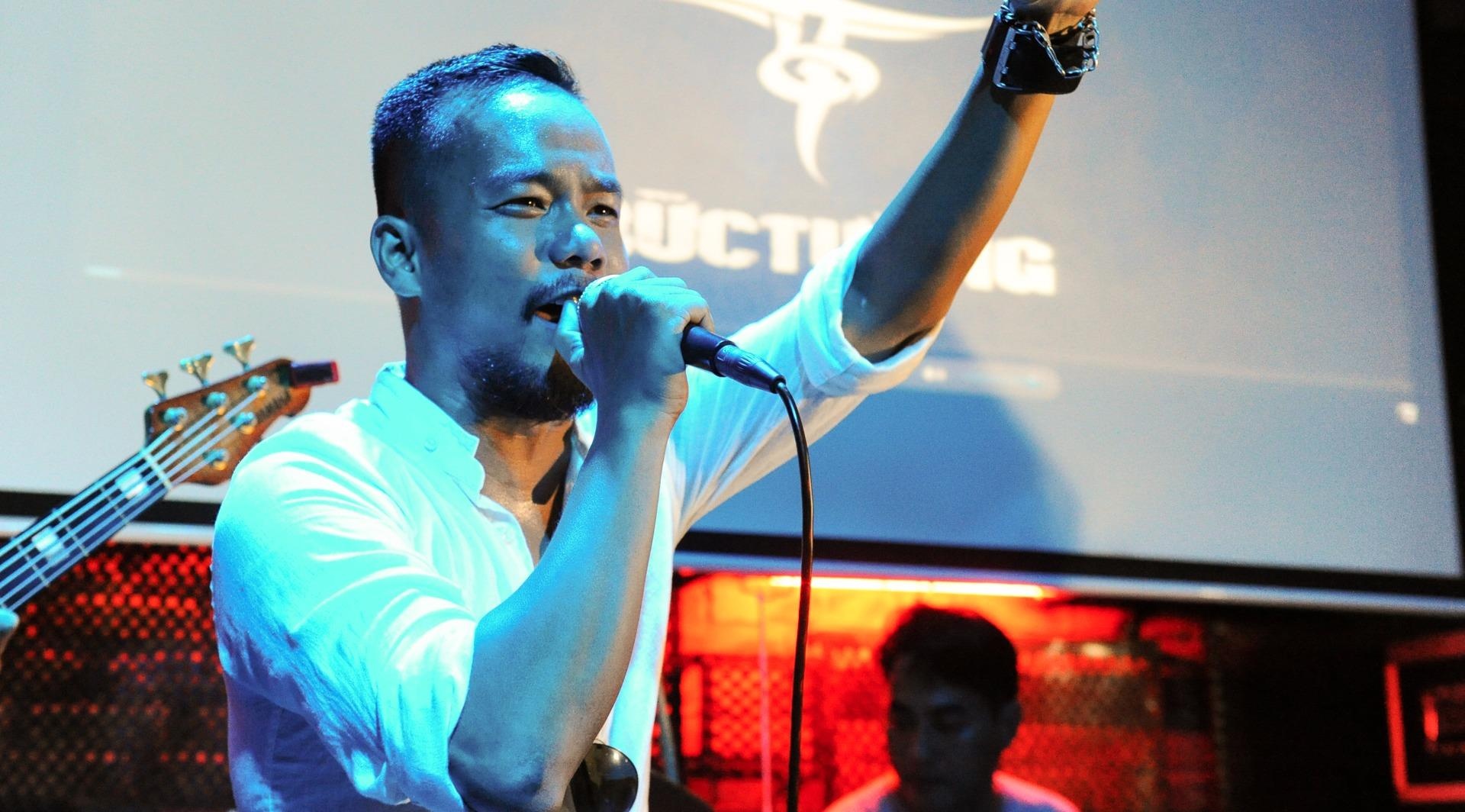 Dac quanh chat rock trong dem nhac tuong nho Tran Lap hinh anh