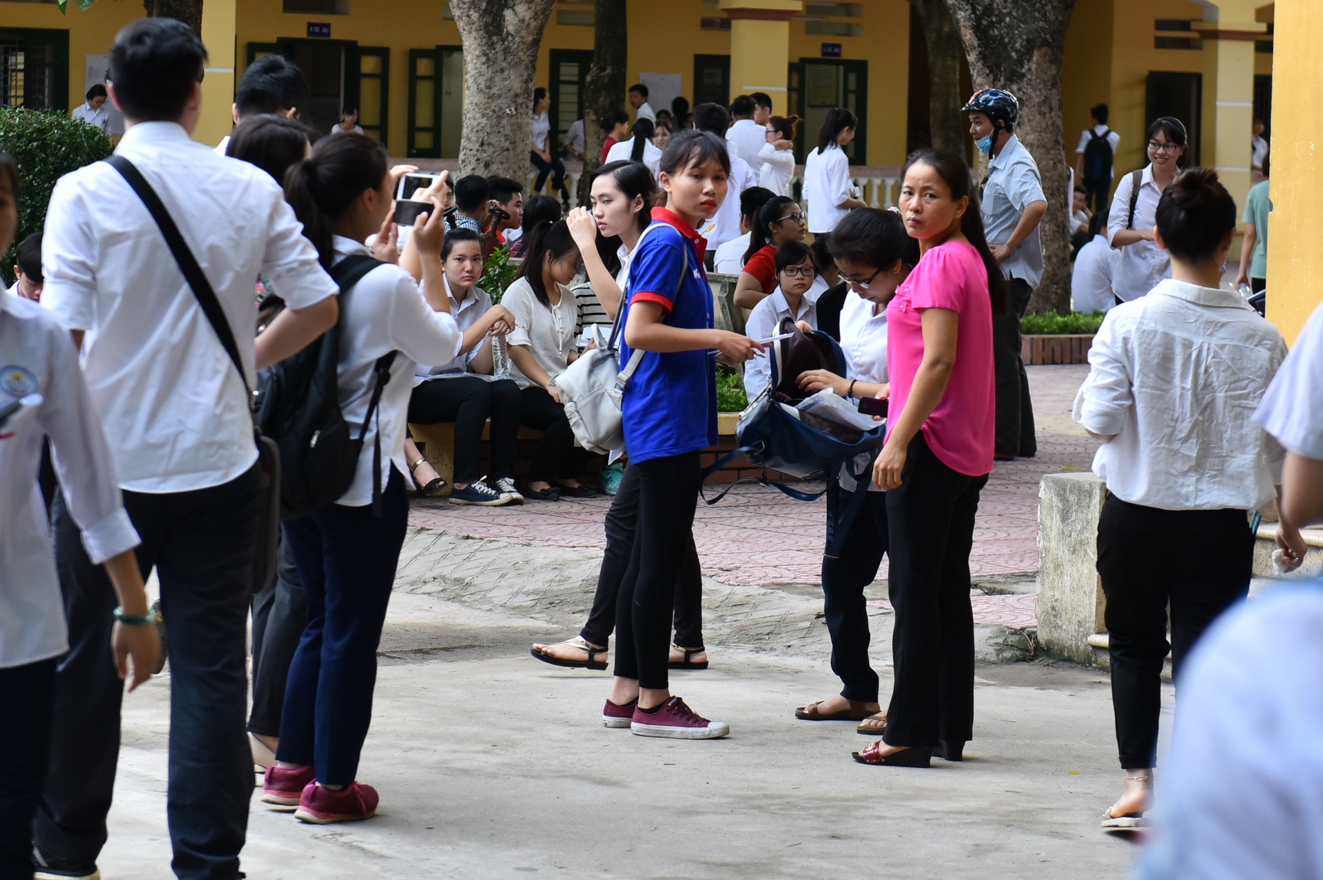 Thi sinh bai liet thi dai hoc anh 13