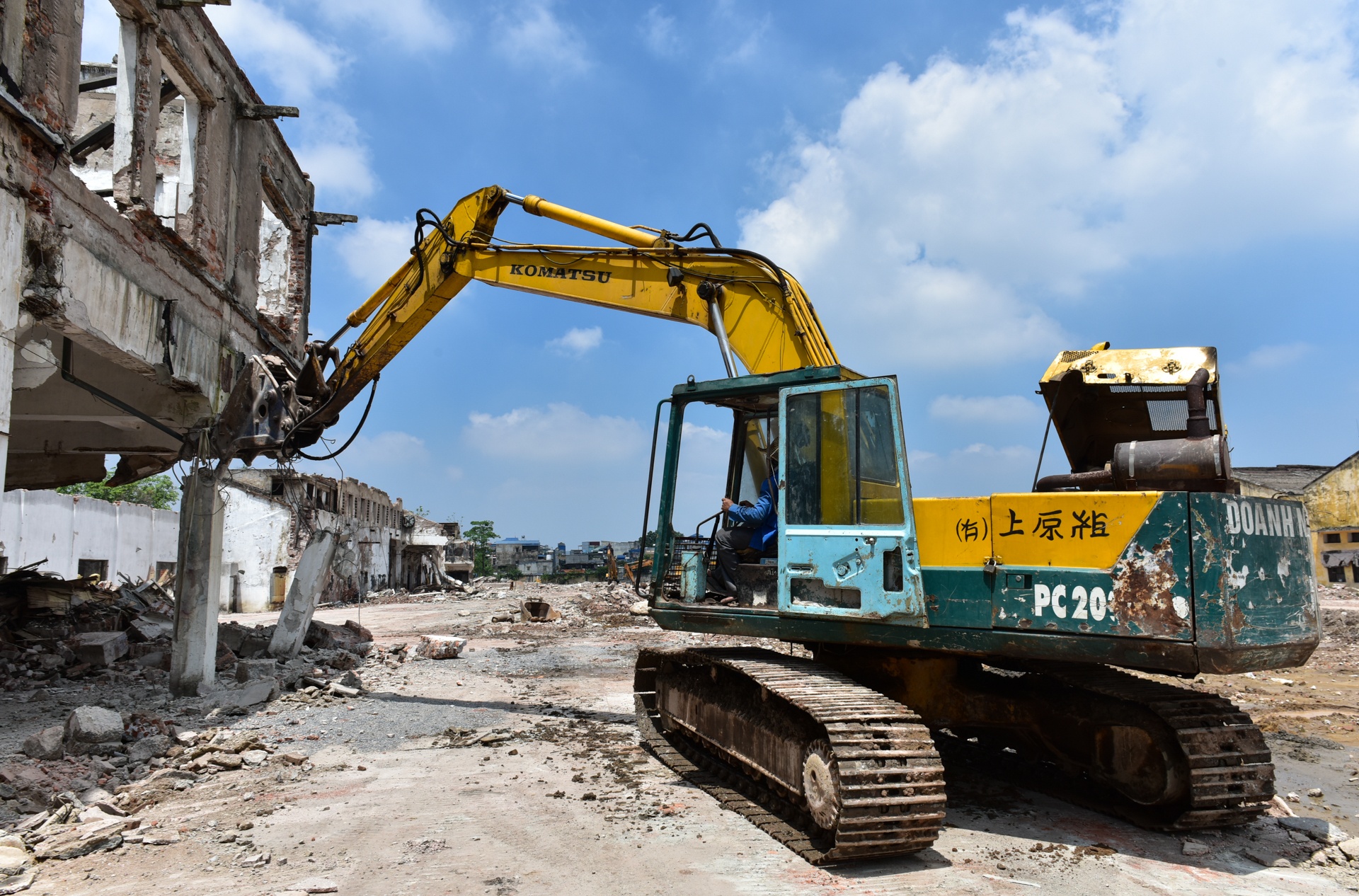 pha bo Nha may det Nam Dinh anh 2