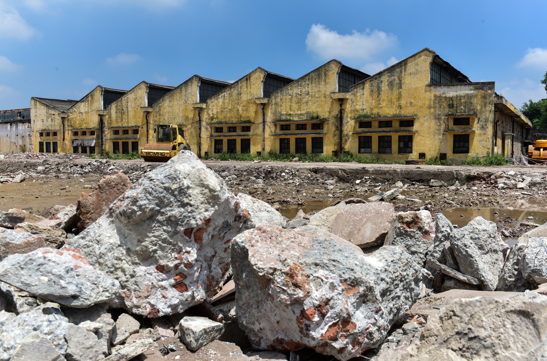 pha bo Nha may det Nam Dinh anh 5