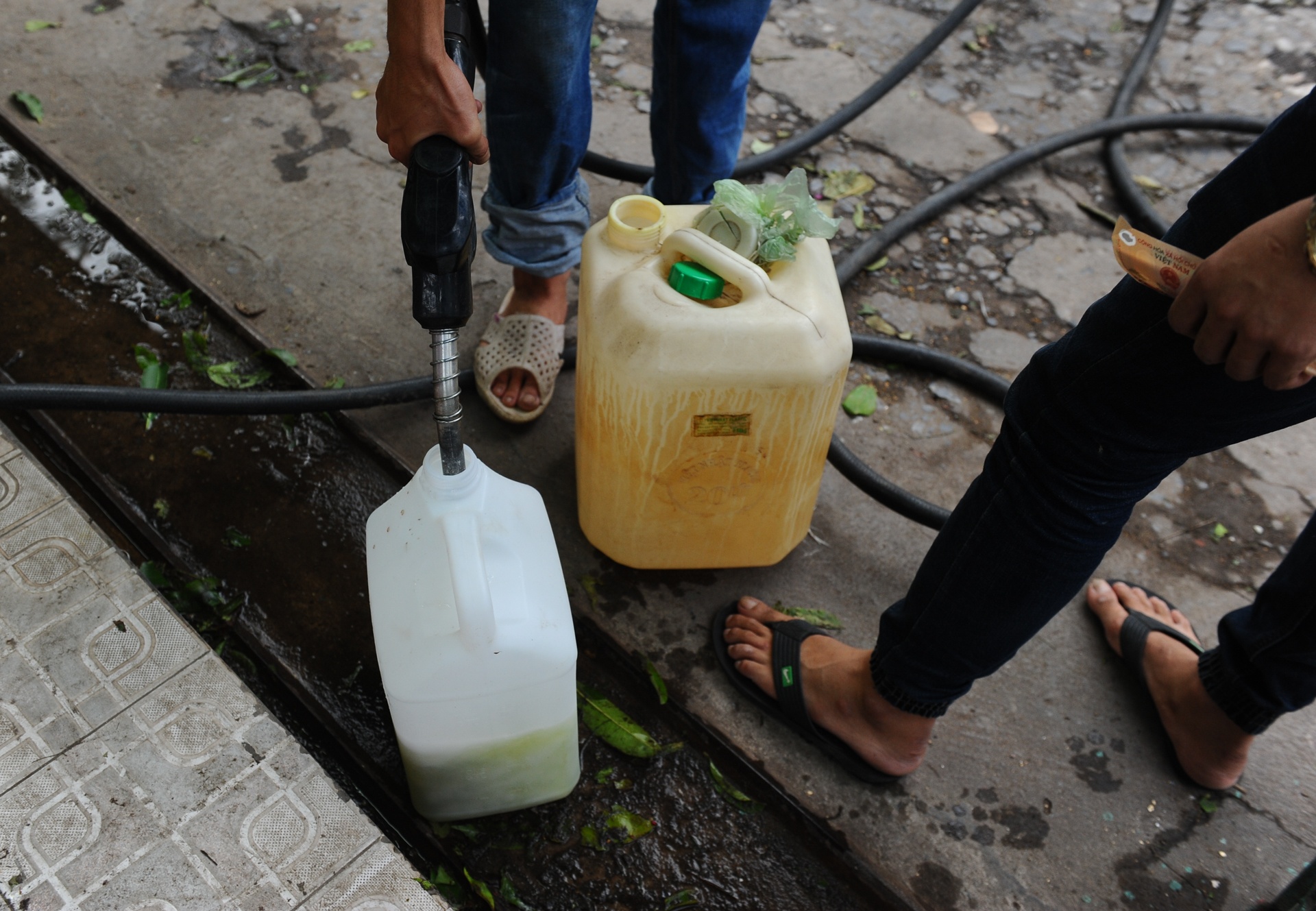 Nam Định chìm trong bóng tối ảnh 2 Nam Dinh chim trong bong toi anh 2