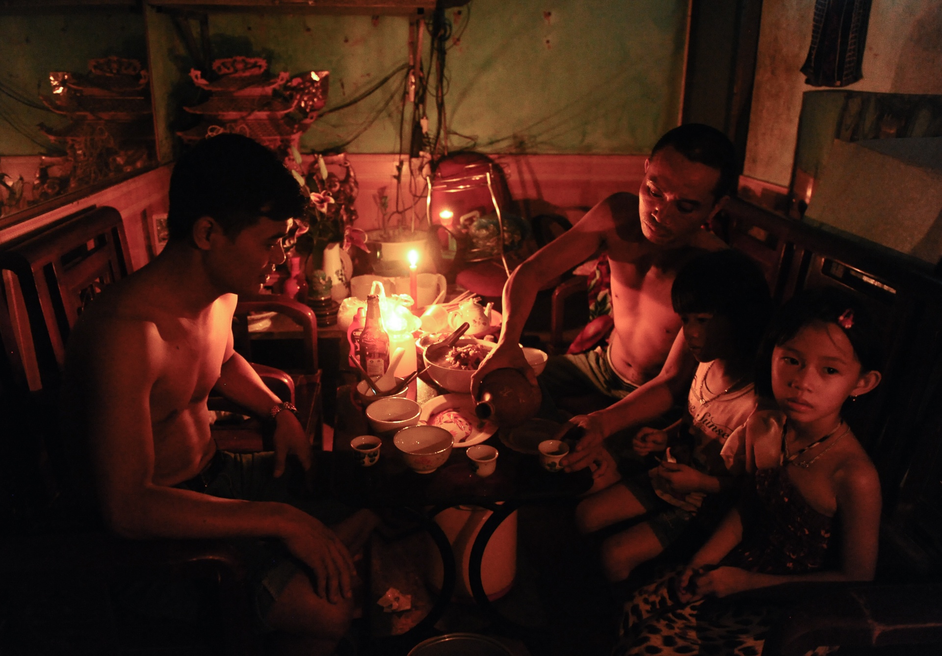 Nam Định chìm trong bóng tối ảnh 8 Nam Dinh chim trong bong toi anh 8