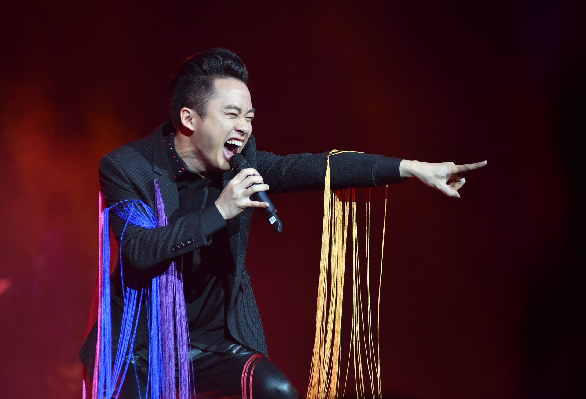 Siu Black tro lai anh 8