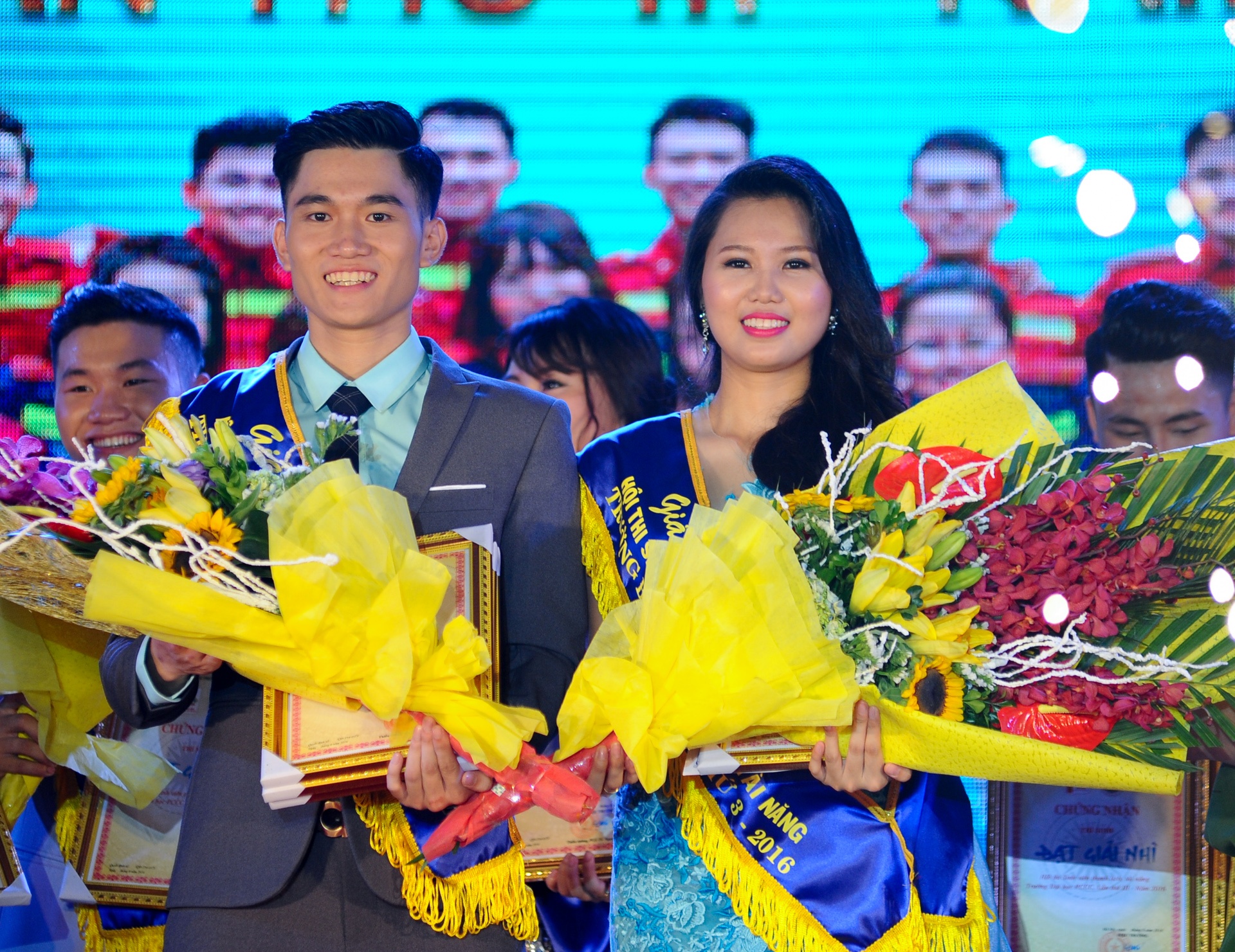 cap doi dep nhat dai hoc phong chay chua chay anh 13