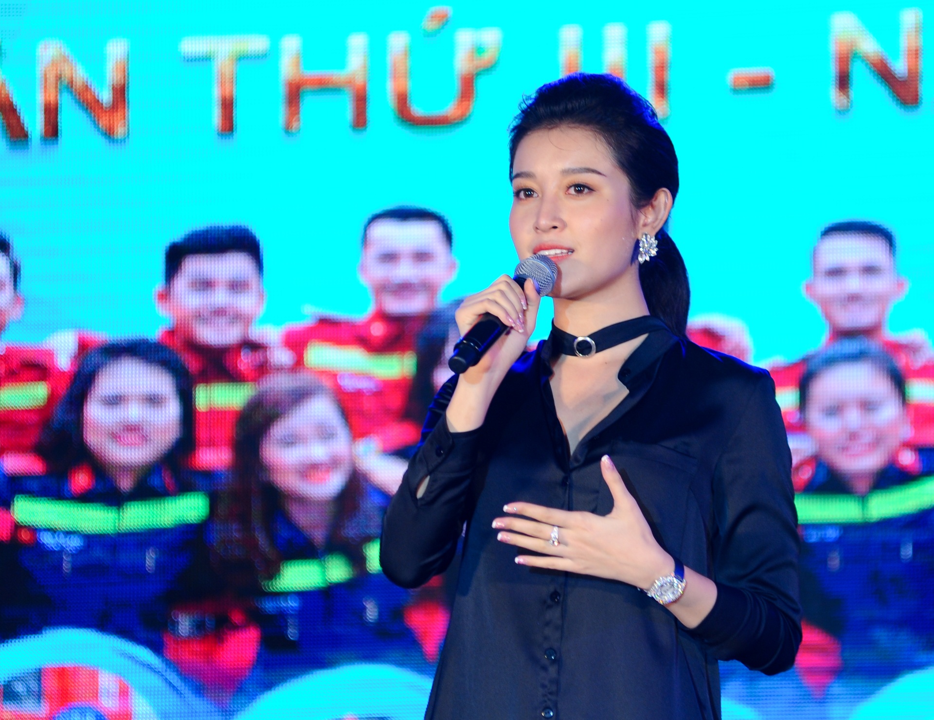 cap doi dep nhat dai hoc phong chay chua chay anh 2