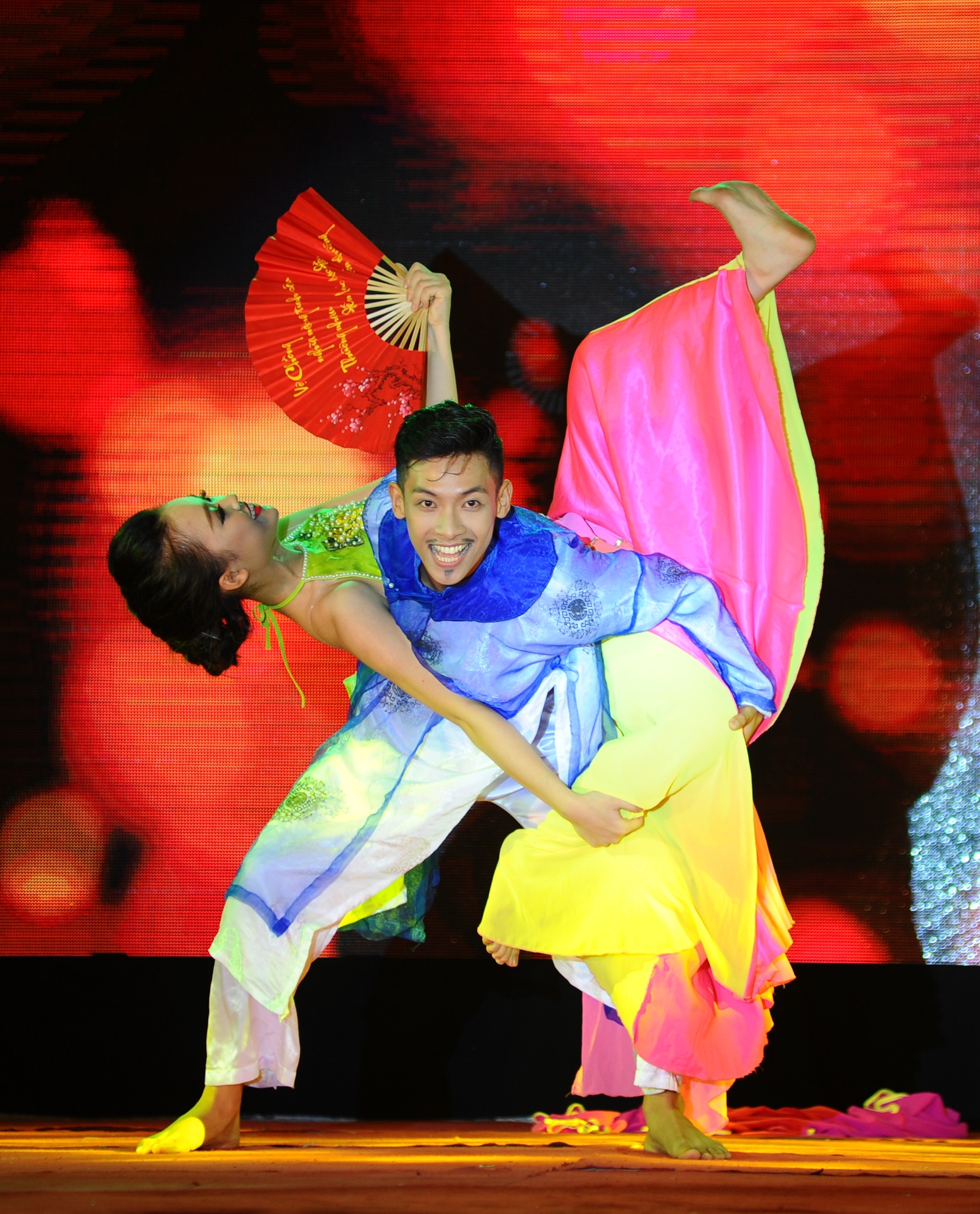 cap doi dep nhat dai hoc phong chay chua chay anh 8