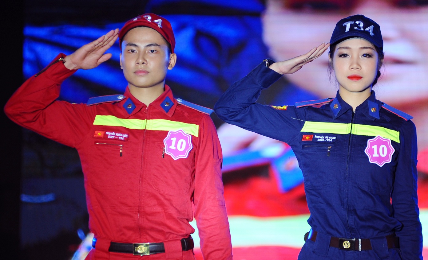 DH Phong chay Chua chay tim ra cap sinh vien dep nhat truong hinh anh